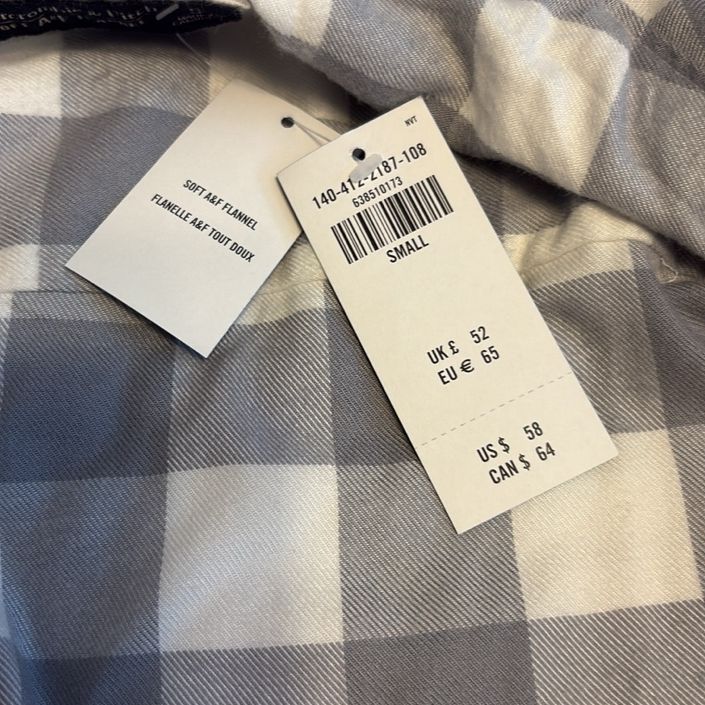 Abercrombie & Fitch Soft Flannel in Gray and White, Size Small, NWT - Picture 7 of 12